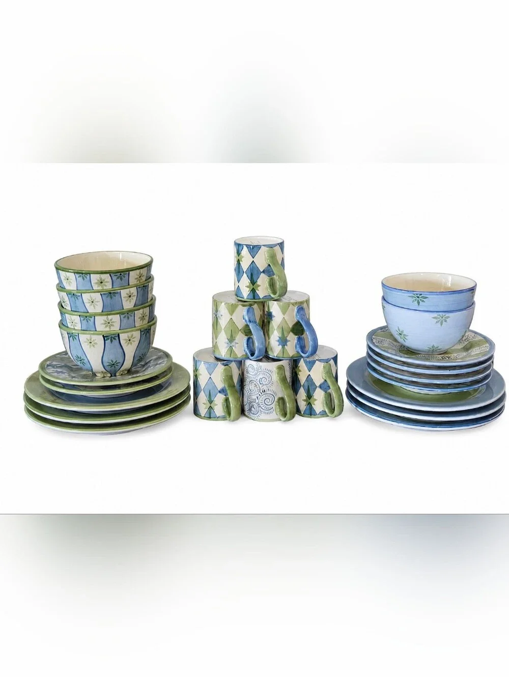 Pottery Barn Allegra 24-piece stoneware dinnerware set in excellent condition.